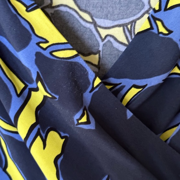 BCBGMAXAZRIA Casual Dress -Sheath: Blue Print Dress size extra small - Picture 8 of 8